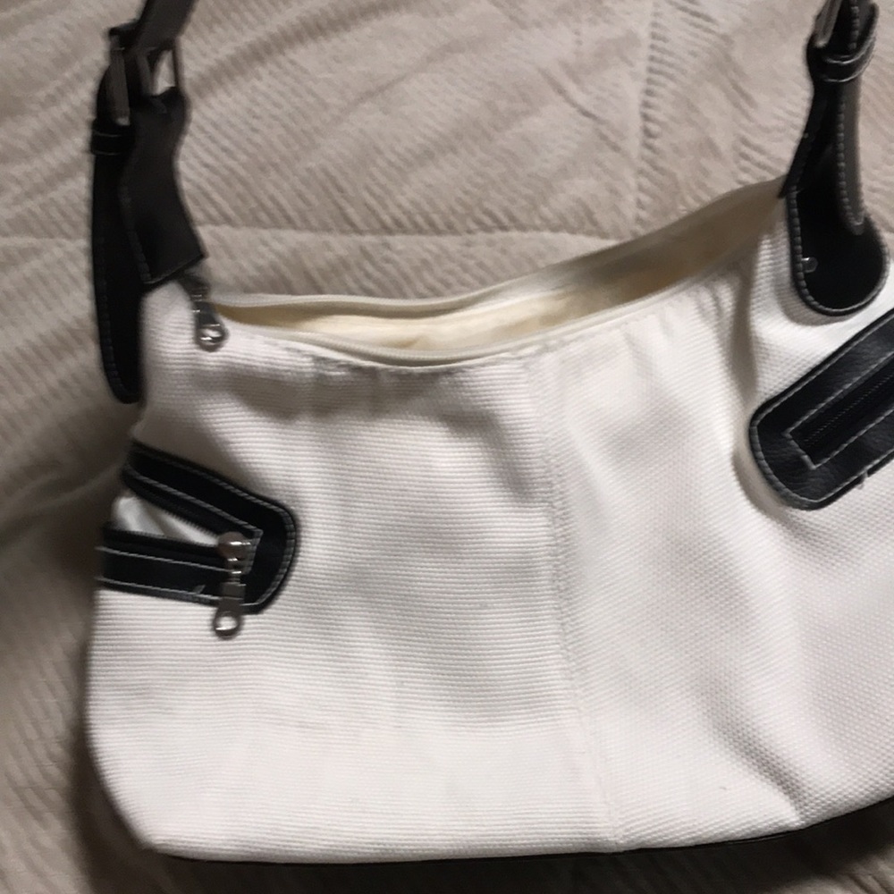 Women’s Black and White Purse - Picture 3 of 6